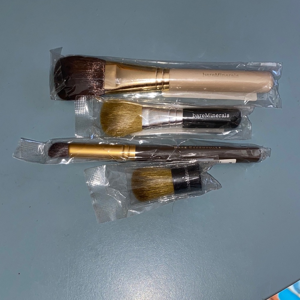 bareMinerals Gold and Black Makeup Brush Set